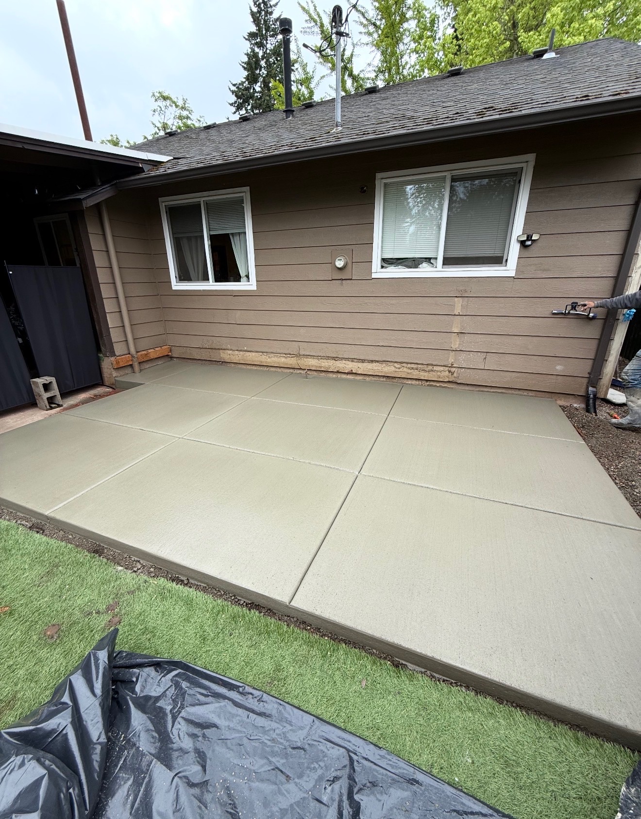 Backyard concrete patio Portland Oregon